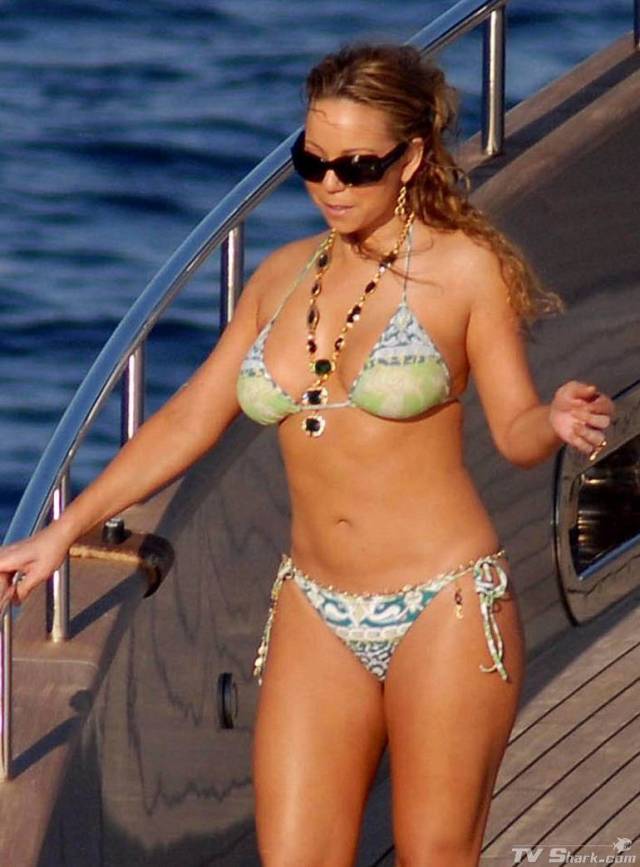 mariah_carey_bikini_yacht6_lg